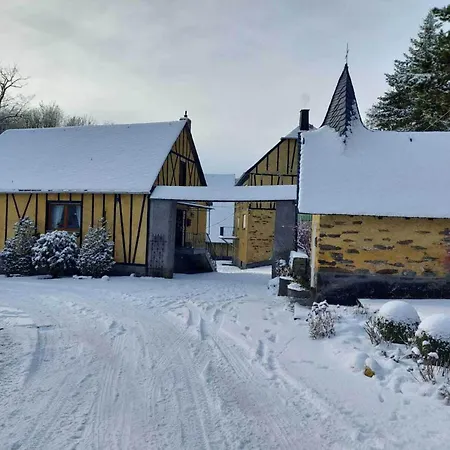 Gemuetliche In Kaifenheim, Cleaning Included * Kaifenheim